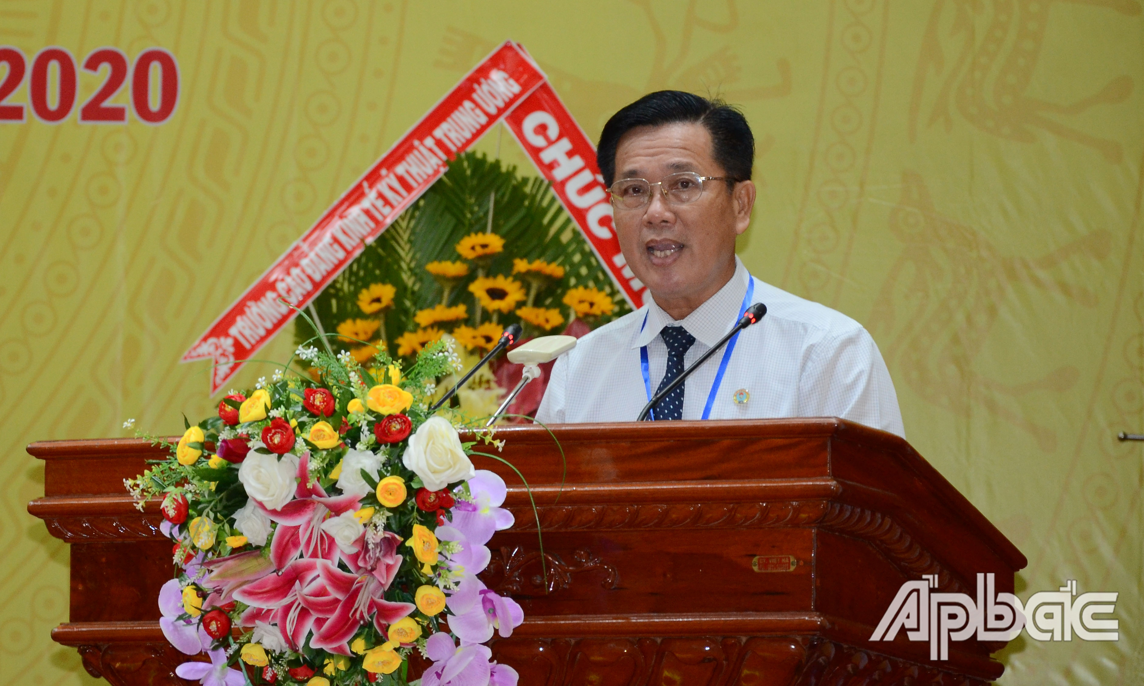 Chủ tịch Liên minh HTX tỉnh Tiền Giang Nguyễn Văn Tú phát biểu khai mạc Đại hội.