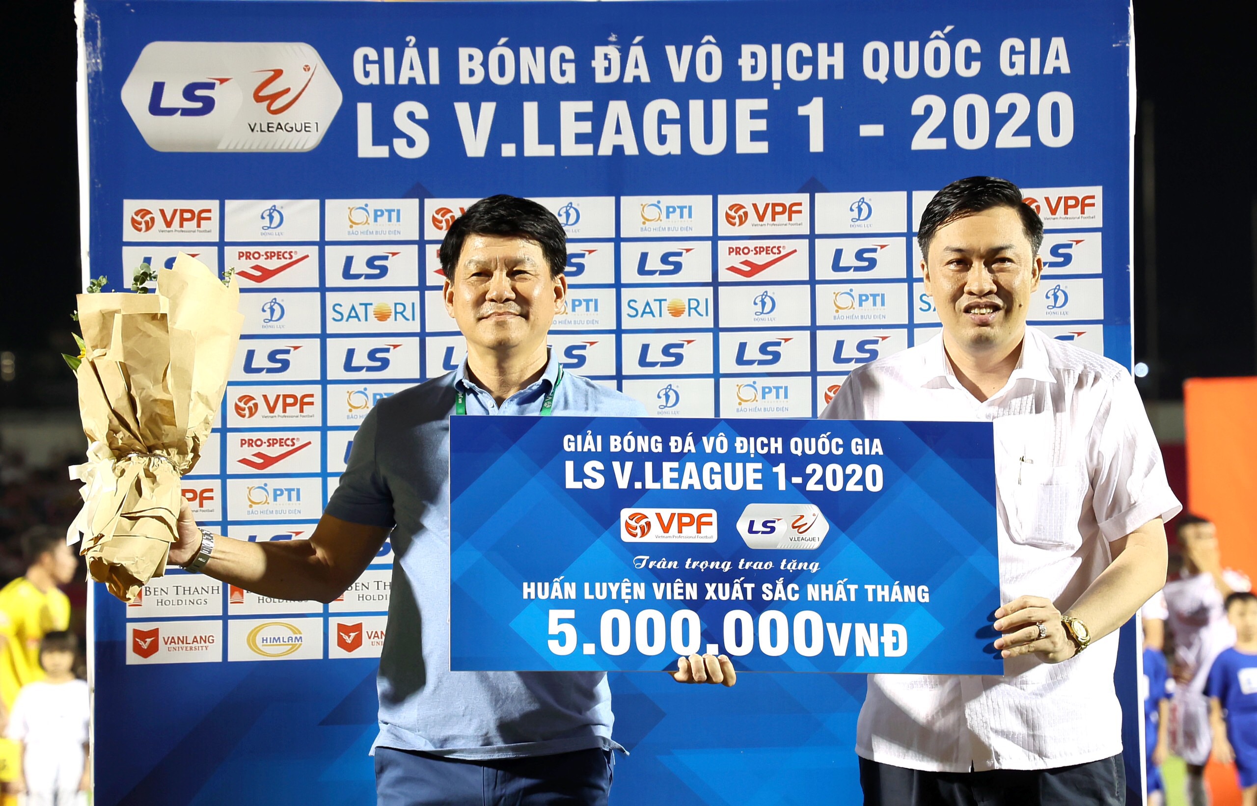 HLV xuất sắc nhất tháng 7&9: HLV trưởng Vũ Tiến Thành (CLB Sài Gòn)
