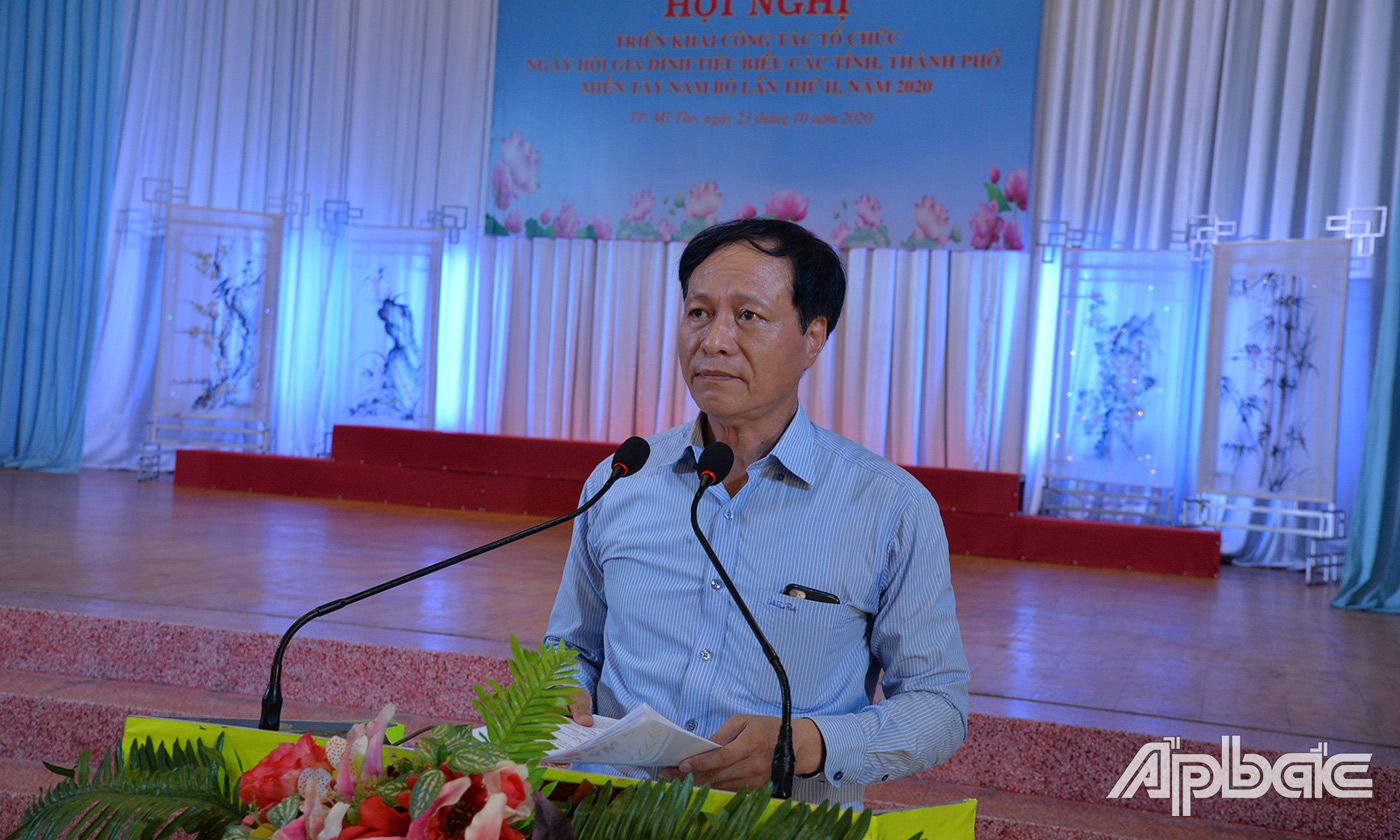 Đồng chí Nguyễn Kiều Linh phát biểu tại hội nghị