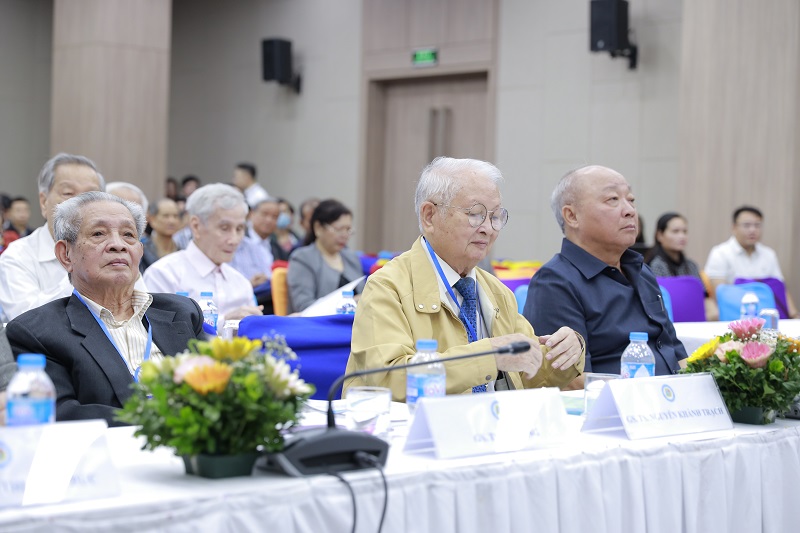 Hội nghị có sự tham gia của các chuyên gia đầu ngành trong lĩnh vực tiêu hóa, gan mật.