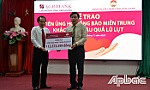 Trao trên 112 triệu đồng hỗ trợ miền Trung khắc phục hậu quả lũ lụt