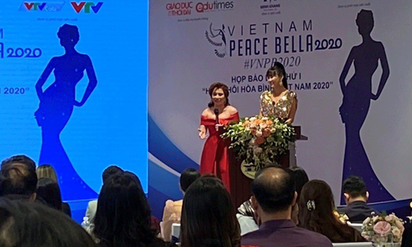 Ban Tổ chức thông tin về cuộc thi. (Ảnh: HL)