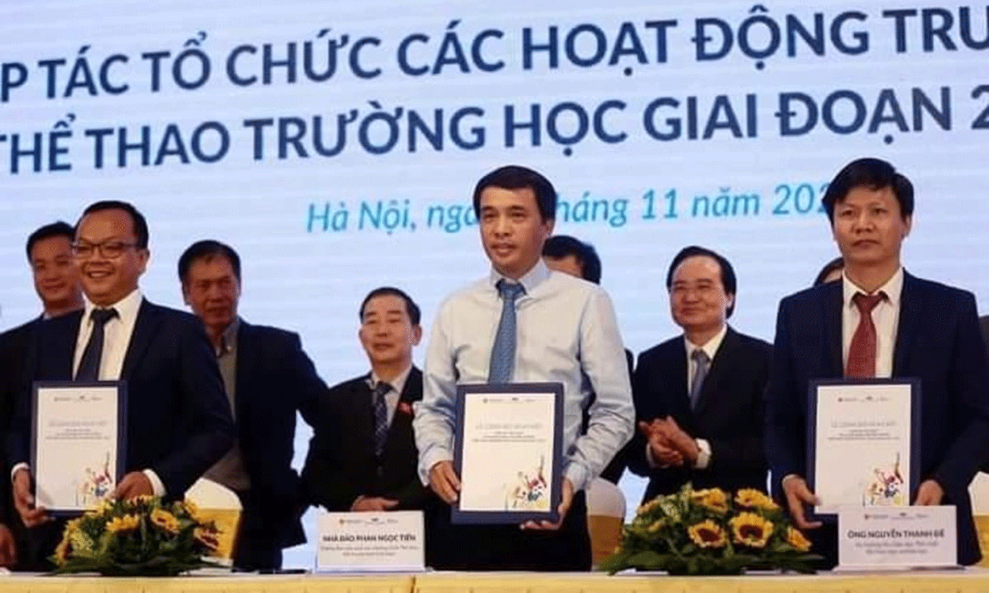 Các bên ký kết thỏa thuận hợp tác. (Ảnh: PV/Vietnam+)