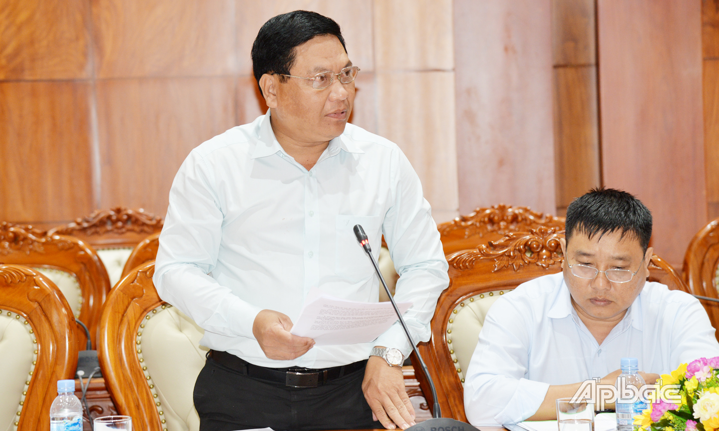 Đồng chí Lý Văn Cẩm, Tỉnh ủy viên, Phó Giám đốc Sở Lđ-TB&XH, toàn tỉnh có hơn 21.600 đối tượng đang được chi hỗ trợ đợt 2 với tổng số tiền trên 200 tỷ đồng, dự kiến đến 15-11 sẽ hoàn thành.