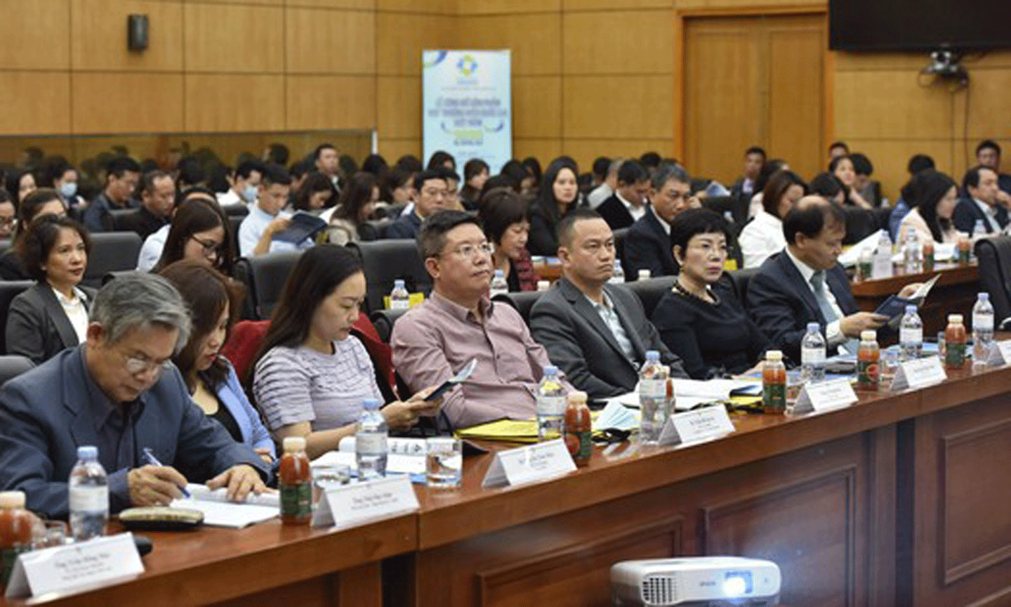 Cuộc họp thông báo kế hoạch tổ chức lễ tôn vinh các sản phẩm đạt thương hiệu quốc gia năm 2020