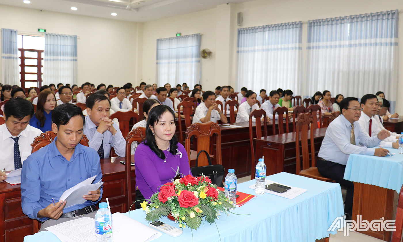 Các học viên tham gia lớp học.