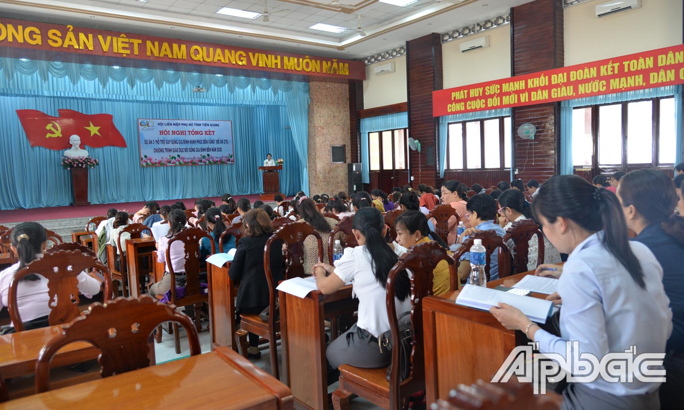 Quang cảnh lễ tổng kết.