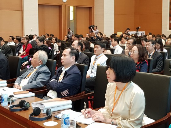 Các đại biểu dự hội thảo.