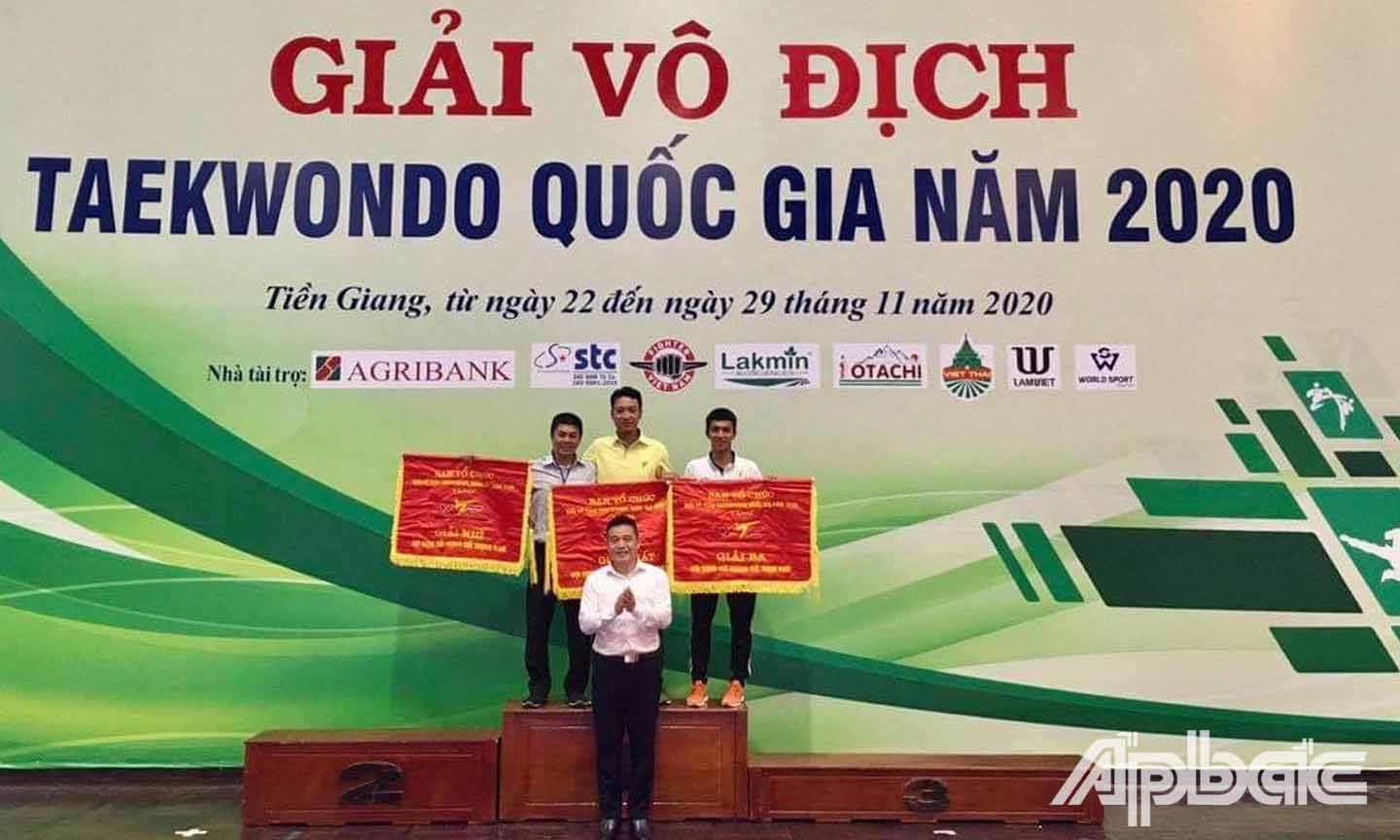 TP. Hồ Chí Minh đoạt hạng Nhất nội dung Đối kháng Nam.