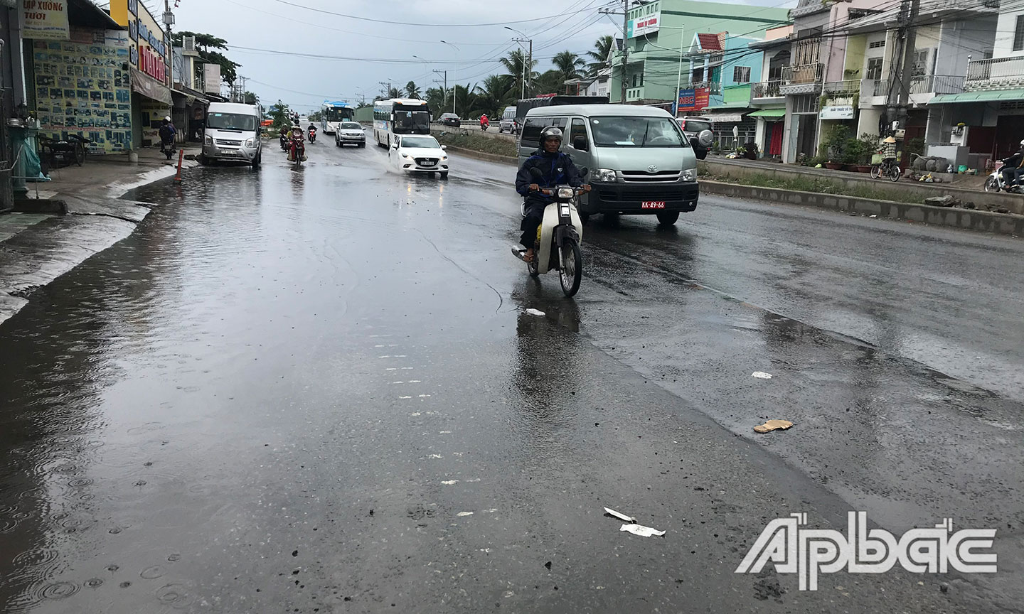 Xuống dốc cầu Sao hướng Trung Lương- Mỹ Thuận