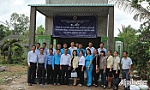 Trao tặng Mái ấm Công đoàn cho anh Võ Thanh Long