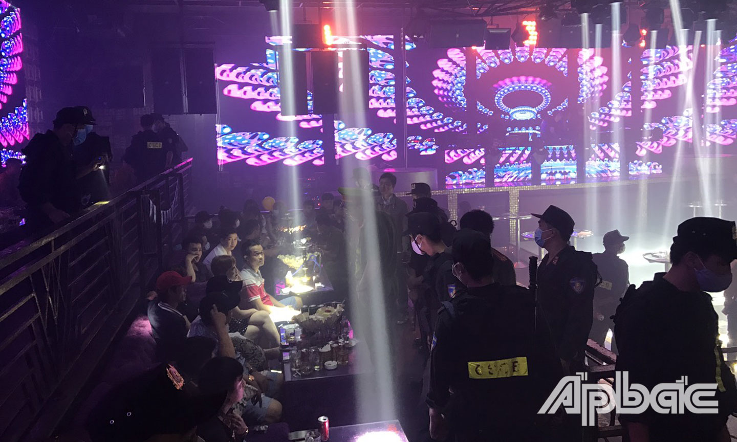 Nhiều quán bar, karaoke… trở thành tụ điểm để thanh, thiếu niên tụ tập sử dụng ma túy.