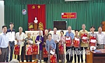 Ấm lòng người nghèo đón tết