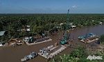 Ngày 28-1: Đắp đập ngăn mặn, trữ ngọt trên kinh Nguyễn Tấn Thành