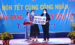Trao trên 1,7 tỷ đồng quà tết tặng công nhân Khu công nghiệp Tân Hương