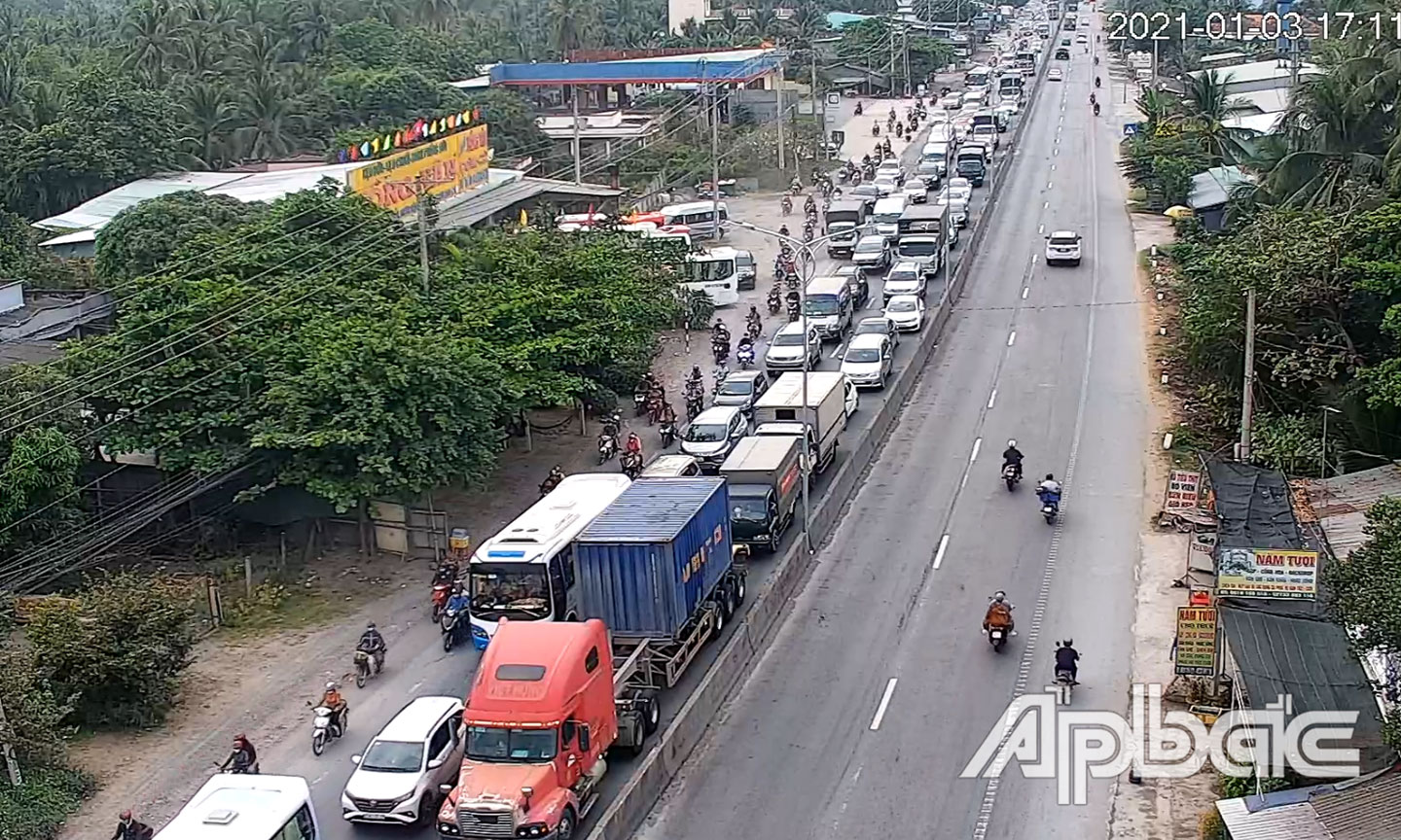 Quốc lộ 1 lúc 17 giờ