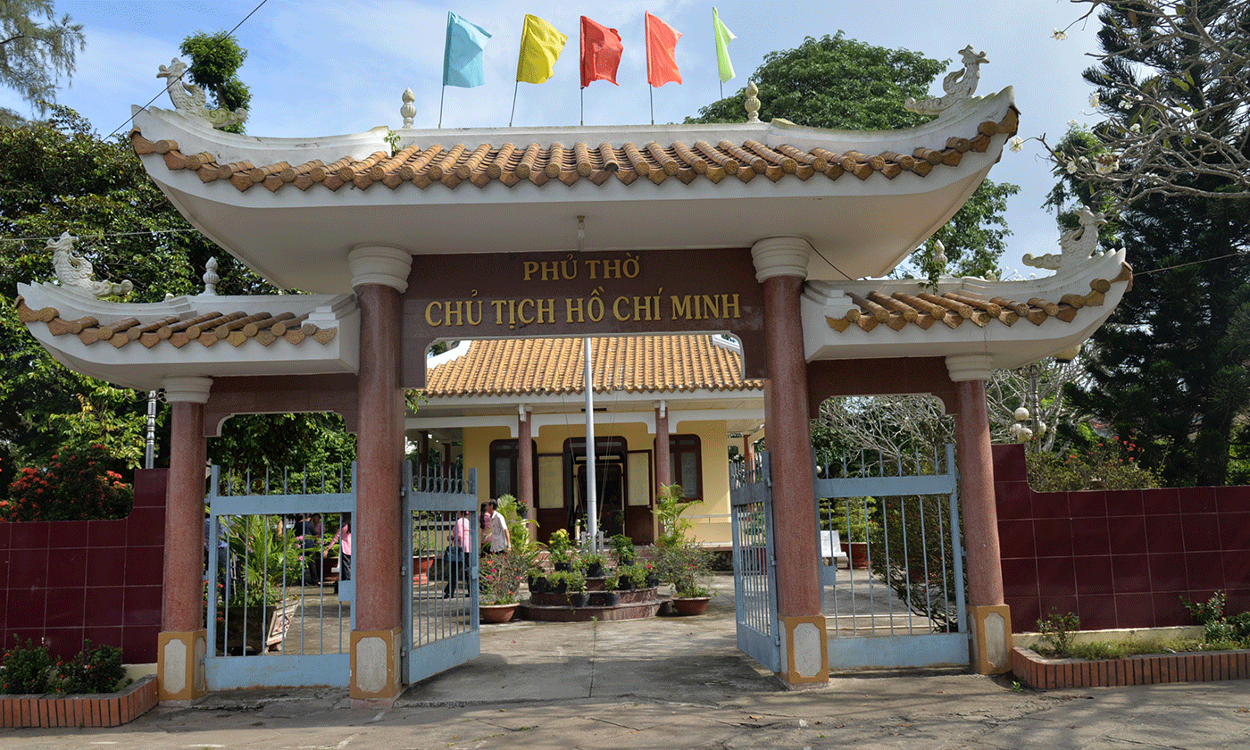 Phủ thờ Chủ tịch Hồ Chí Minh.