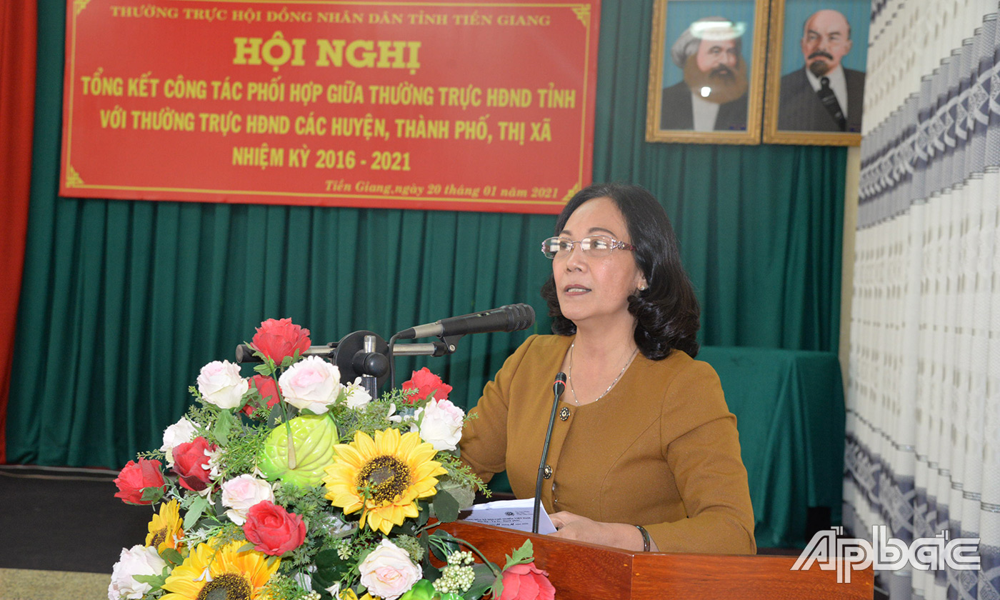 Đồng chí Nguyễn Thị Sáng phát biểu chỉ đạo tại hội nghị