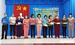 Liên đoàn Lao động TP. Mỹ Tho: Trao quà tết cho công nhân, viên chức, lao động