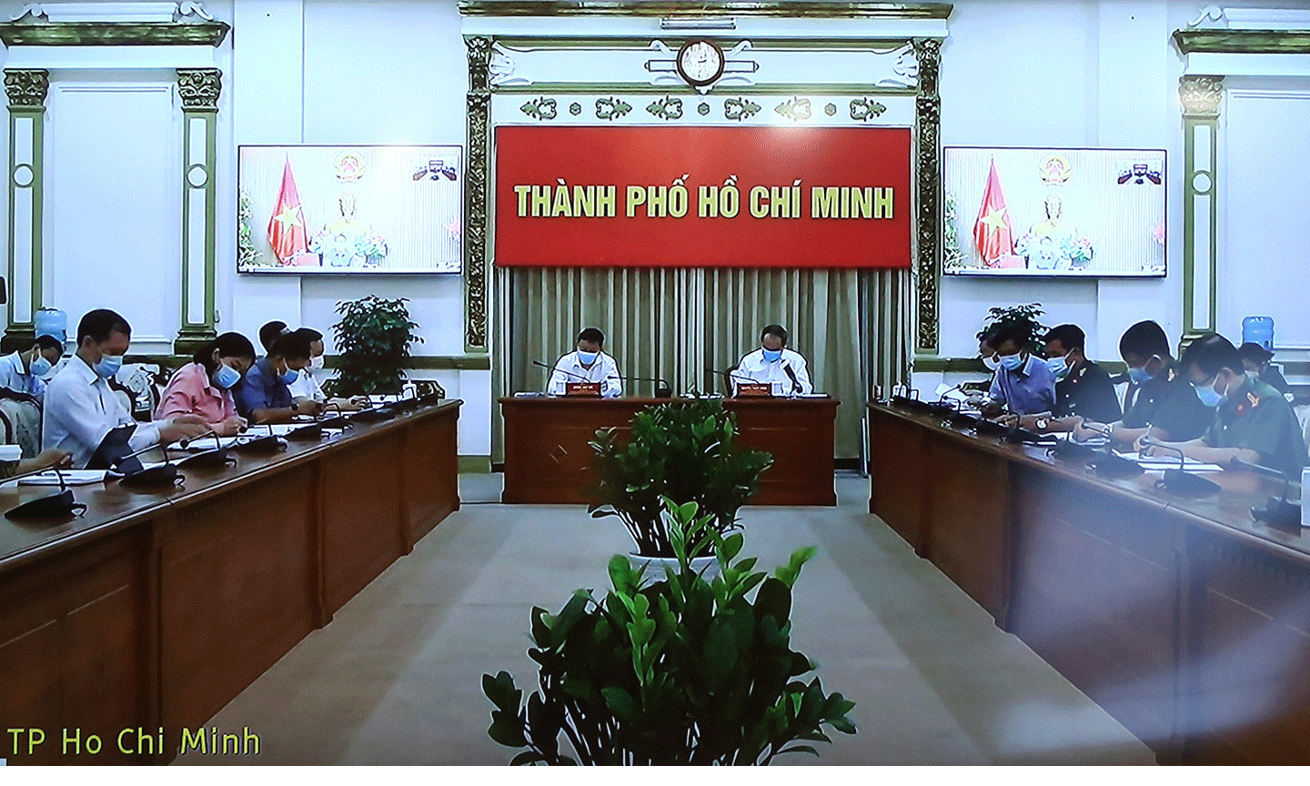 Lãnh đạo TPHCM họp trực tuyến với Phó Thủ tướng Vũ Đức Đam, chiều 10/2. Ảnh: VGP/Đình Nam 