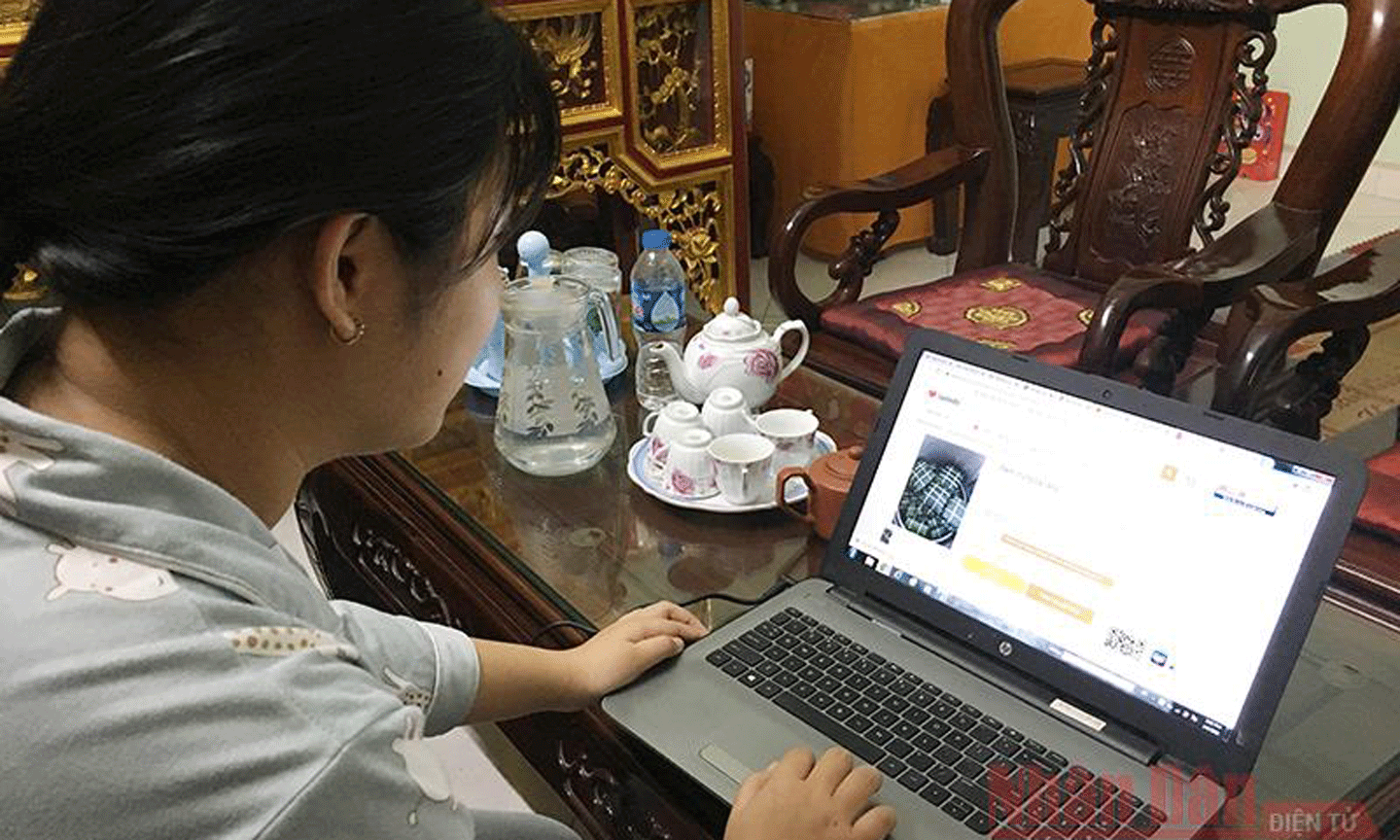 Mang Tết về nhà qua thương mại điện tử.