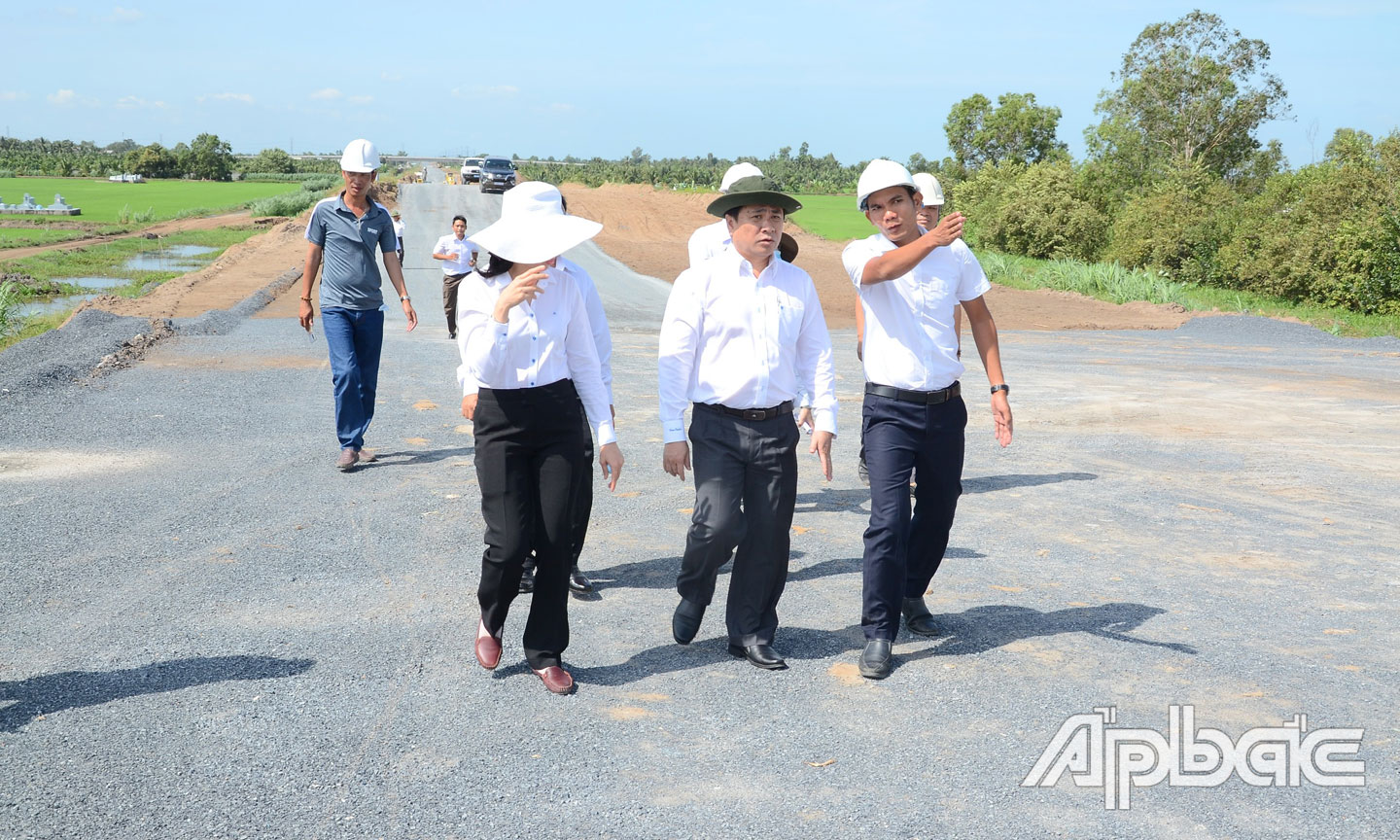 Lãnh đạo tỉnh thường xuyên kiểm tra thực tế Dự án Đường cao tốc Trung Lương - Mỹ Thuận.