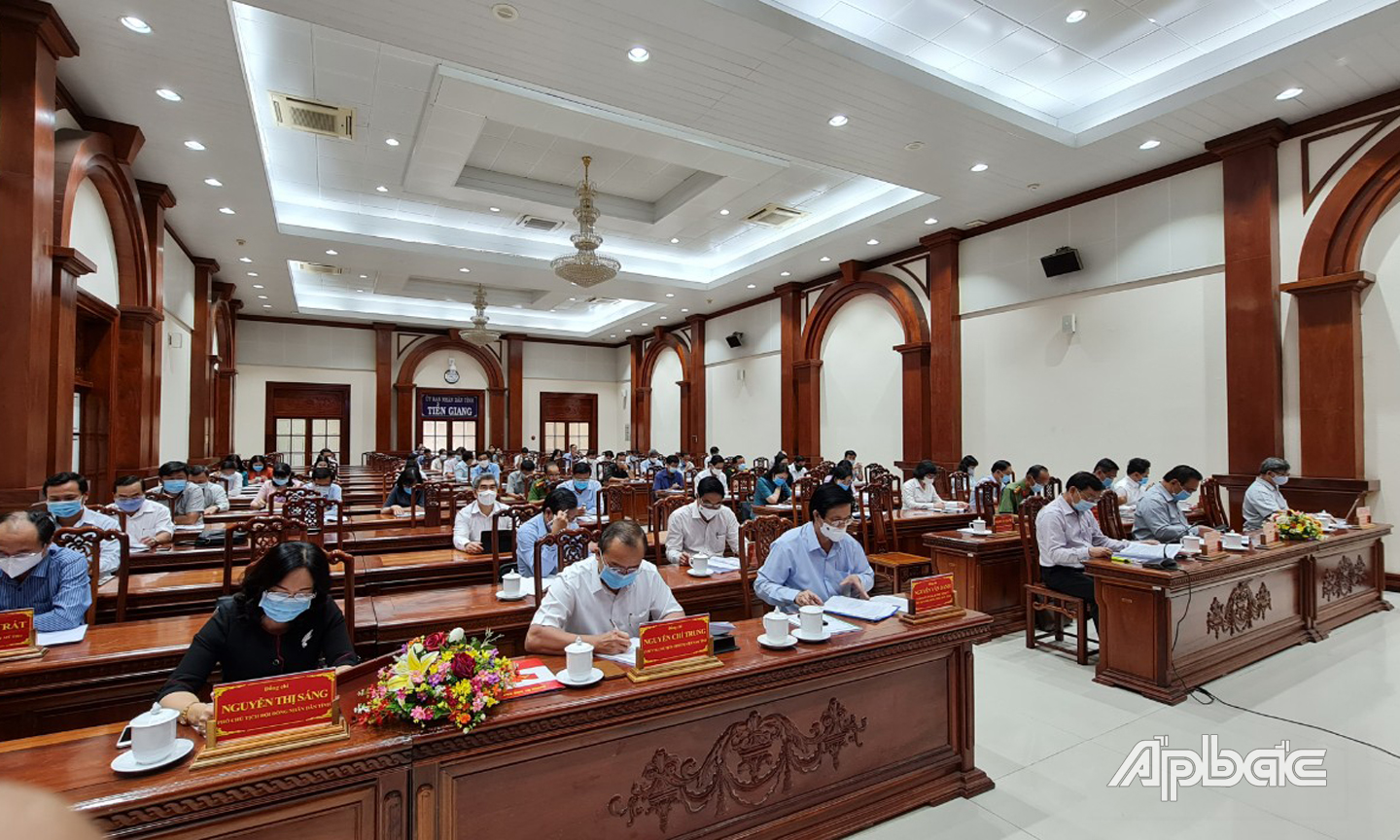  đồng chí Nguyễn Văn Danh, Ủy viên BCH Trung ương Đảng, Bí thư Tỉnh ủy, Chủ tịch HĐND tỉnh, Chủ tịch Ủy ban Bầu cử tỉnh Tiền Giang
