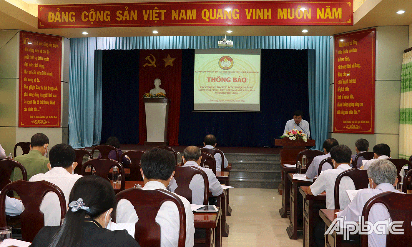 Quang cảnh hội nghị thông báo.