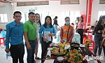 Tổ chức 8-3 cho công nhân, lao động