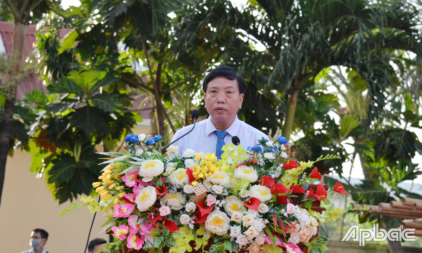 Đồng chí Nguyễn Thành Công, Chủ tịch UBND TP. Mỹ Tho nhắn nhủ thanh niên thành phố trước khi lên đường làm nghĩa vụ