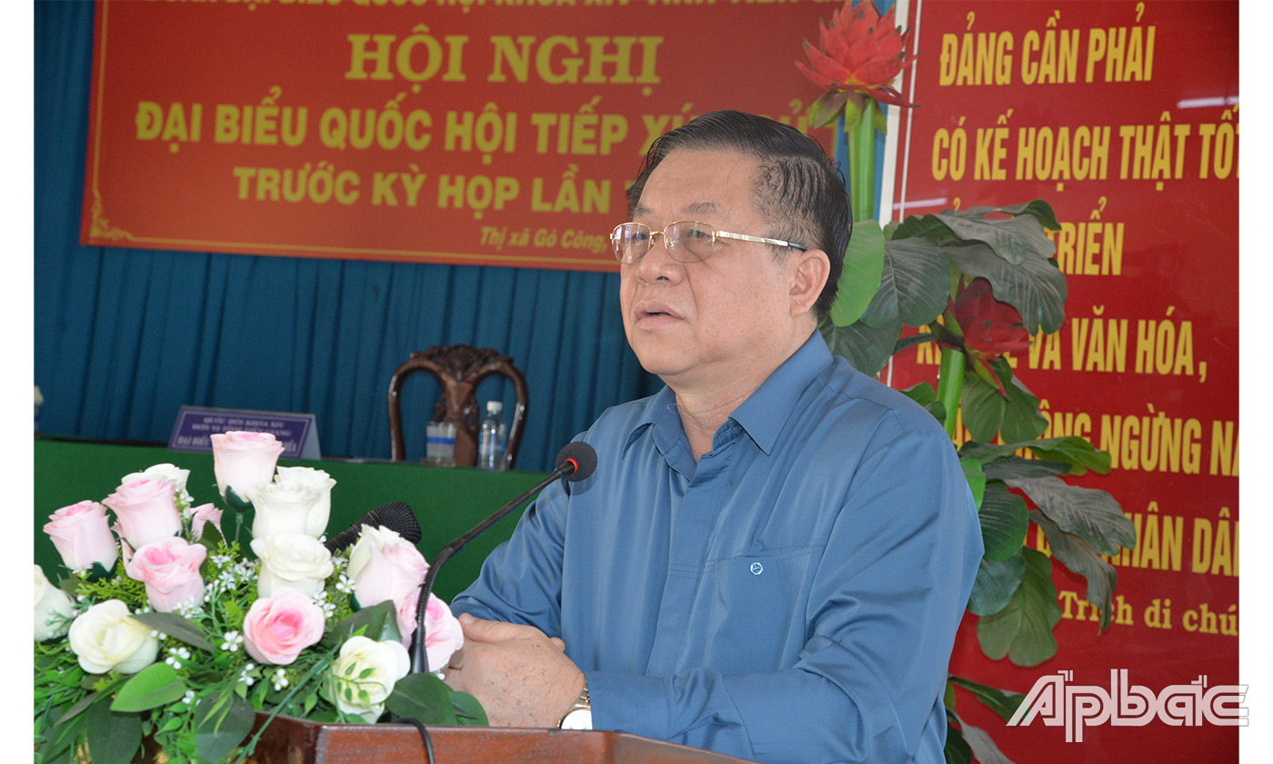 Thượng tướng Nguyễn Trọng Nghĩa phát biểu tại buổi tiếp xúc