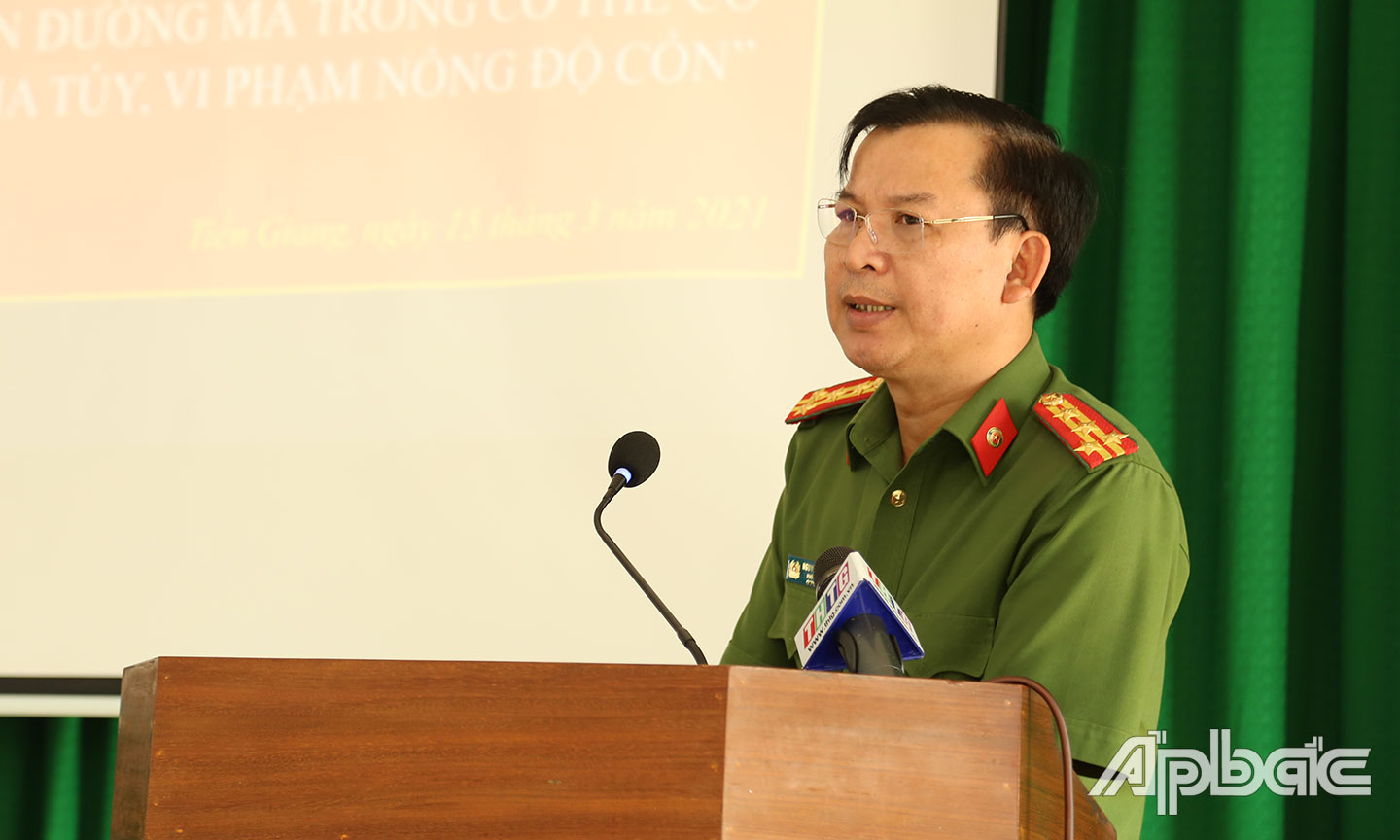 Đại tá 