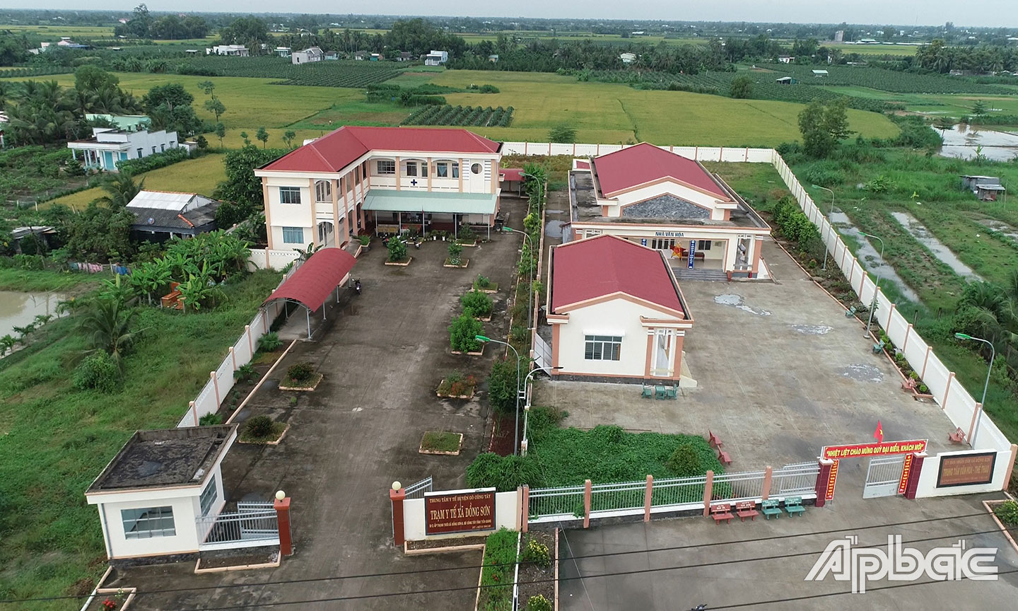 Đến nay, 12/12 xã của huyện Gò Công Tây đã hoàn thành nhiệm vụ xây dựng NTM.