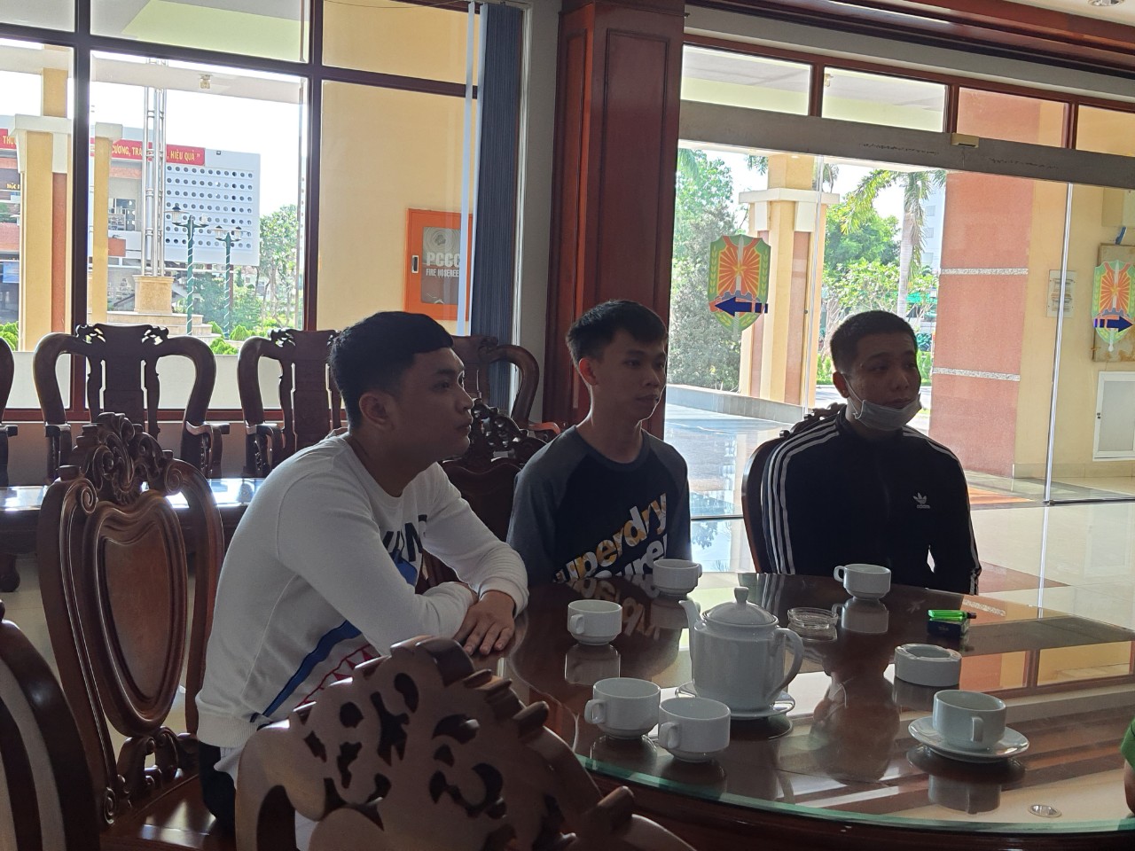 3 đối tượng đến cơ quan Công an đầu thú. Ảnh: Công an Tiền Giang
