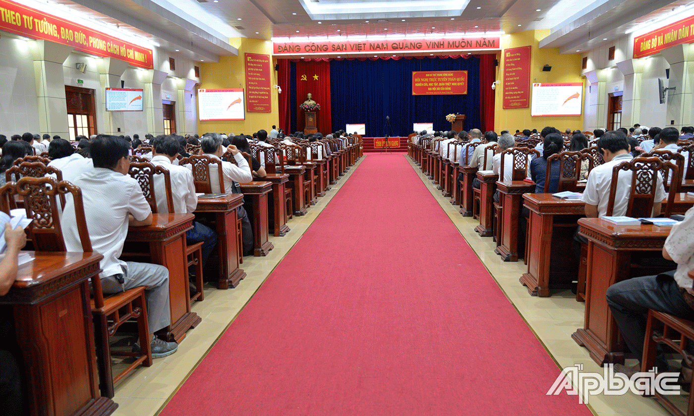 Quang cảnh tại Hội trường Ấp Bắc- Trung tâm Hội nghị tỉnh Tiền Giang.