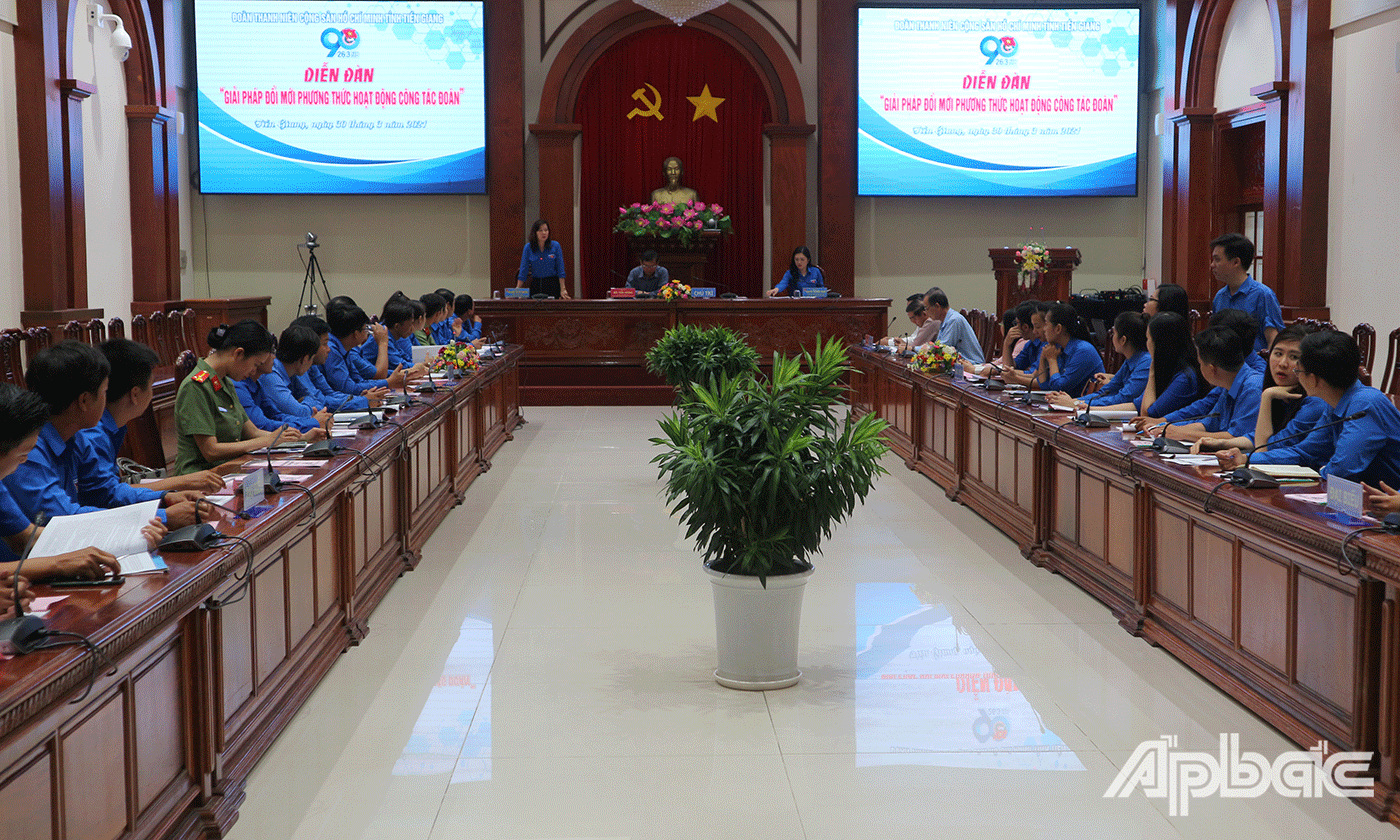 Quang cảnh hội nghị