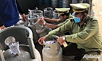 Tạm giữ 300 bình gas có dấu hiệu giả mạo nhãn hiệu