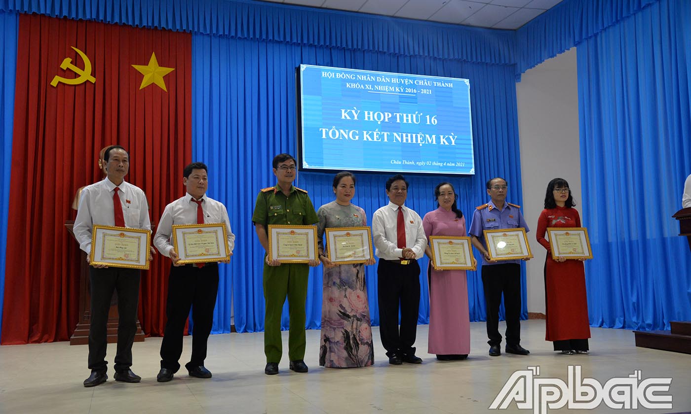 Đồng chí Trương Minh Tới, Tỉnh ủy viên - Bí thư Huyện ủy, Chủ tịch Hội đồng Nhân dân huyện