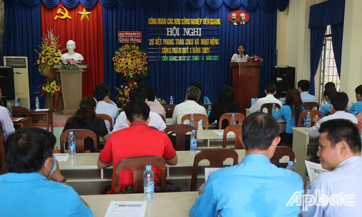 Quang cảnh hội nghị