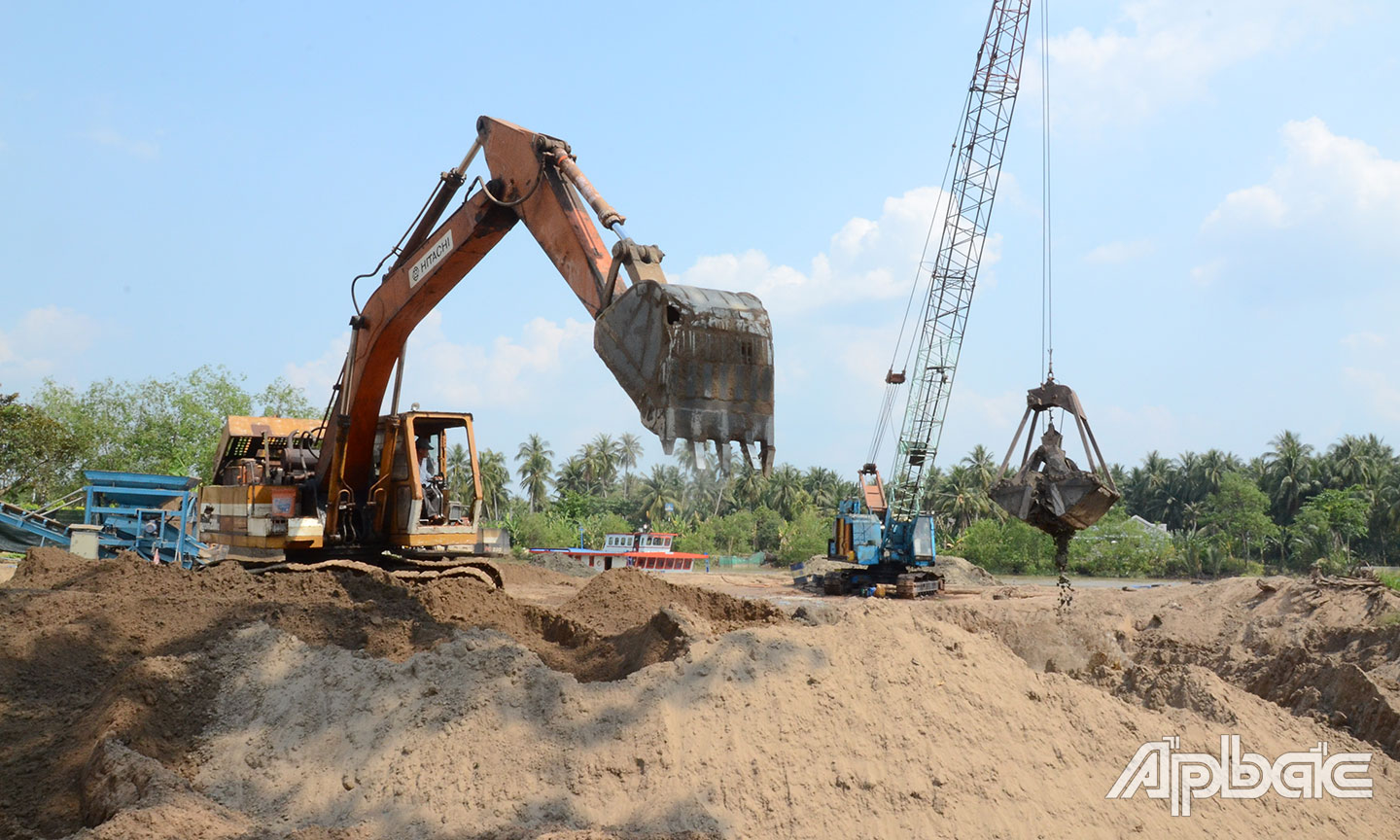 Nguồn cung cát  đang khan hiếm. 
