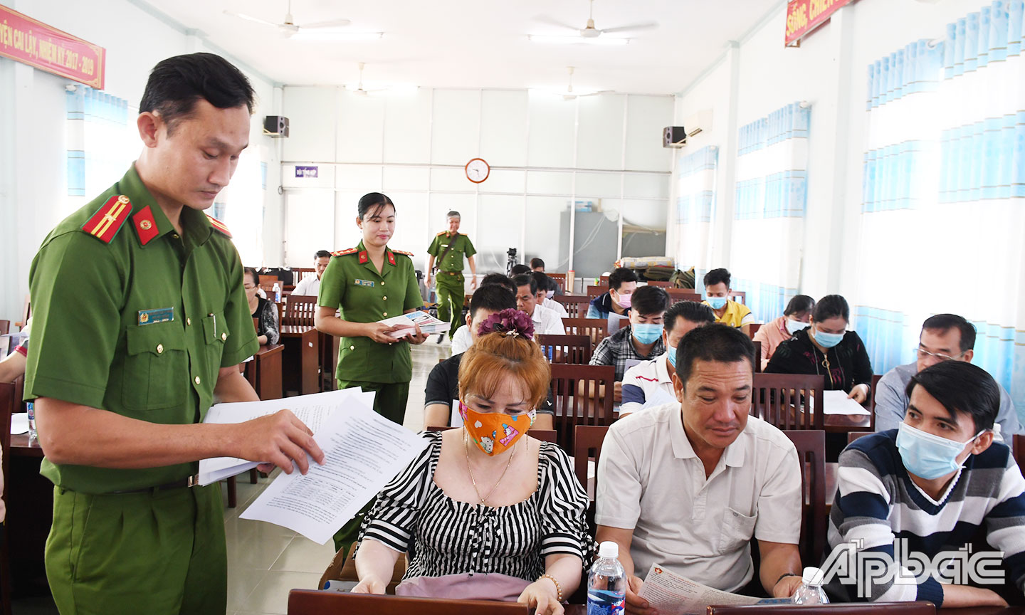 Tuyên truyền biện pháp  phòng ngừa ma túy cho các chủ cơ sở kinh doanh  có điều kiện. 