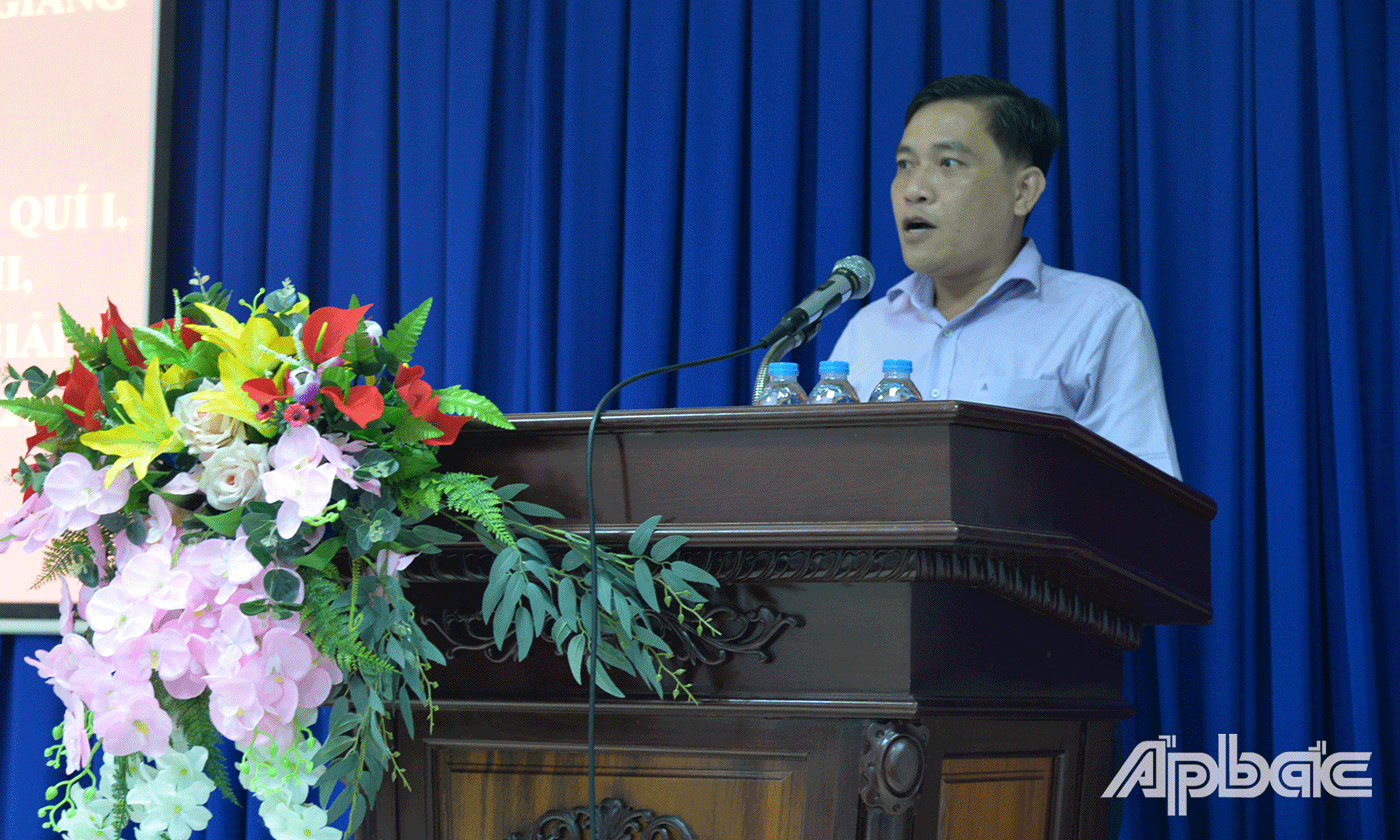 đồng chí Ngô Huỳnh Quang Thái, Tỉnh ủy viên, Phó Trưởng Ban Tuyên giáo Tỉnh ủy đã thông qua báo cáo thực hiện quy chế phối họp giữa Ban Tuyên giáo Tỉnh ủy với các đơn vị.