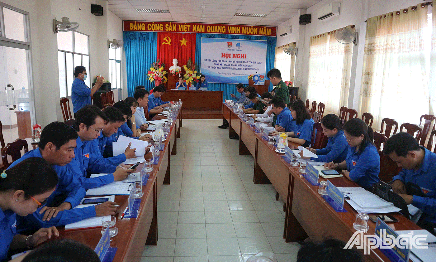 Quang cảnh hội nghị