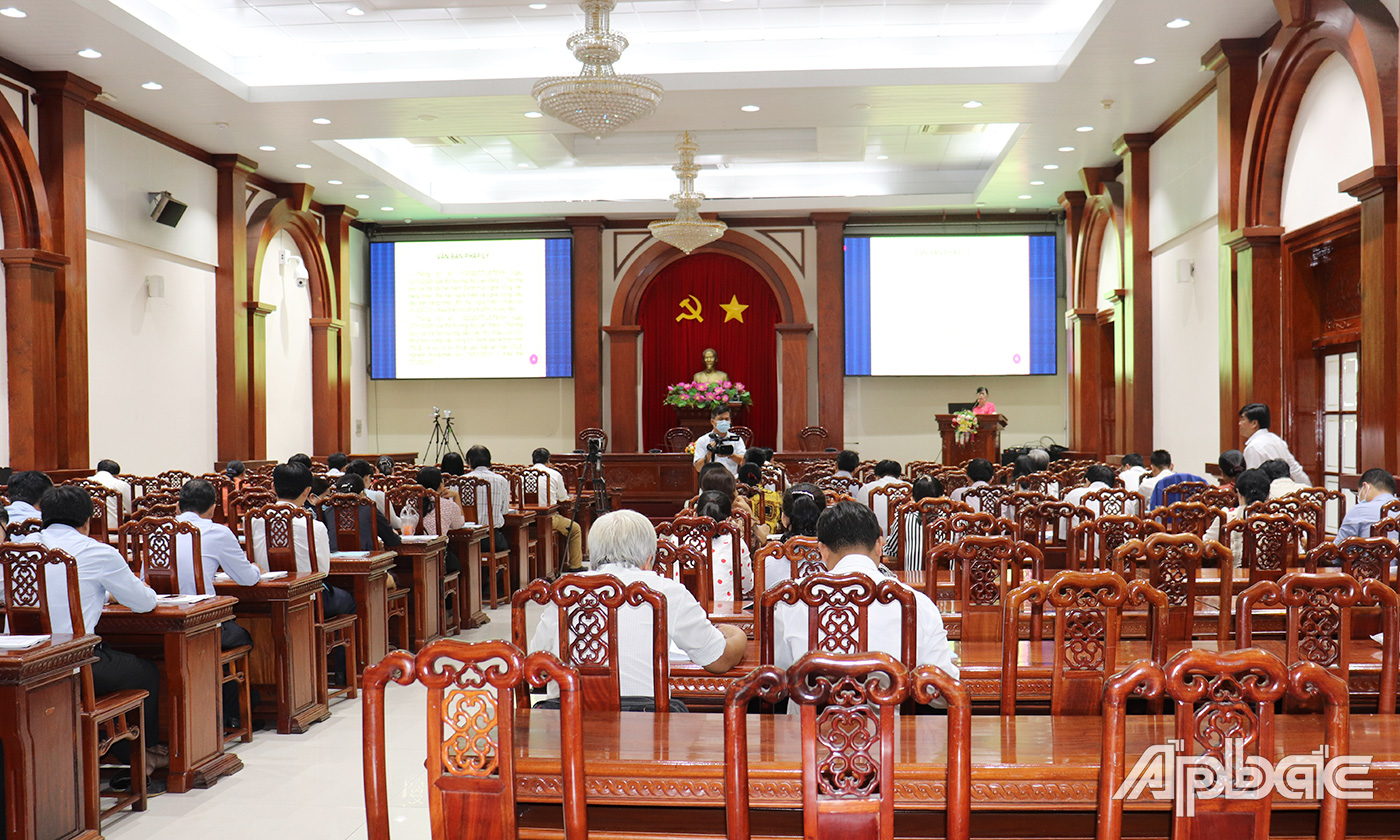 Quang cảnh hội nghị.