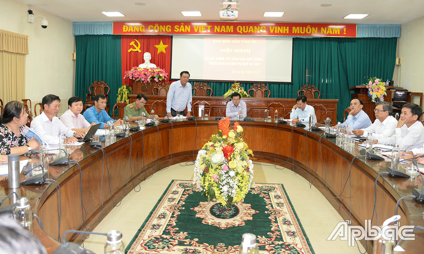 Quang cảnh hội nghị.
