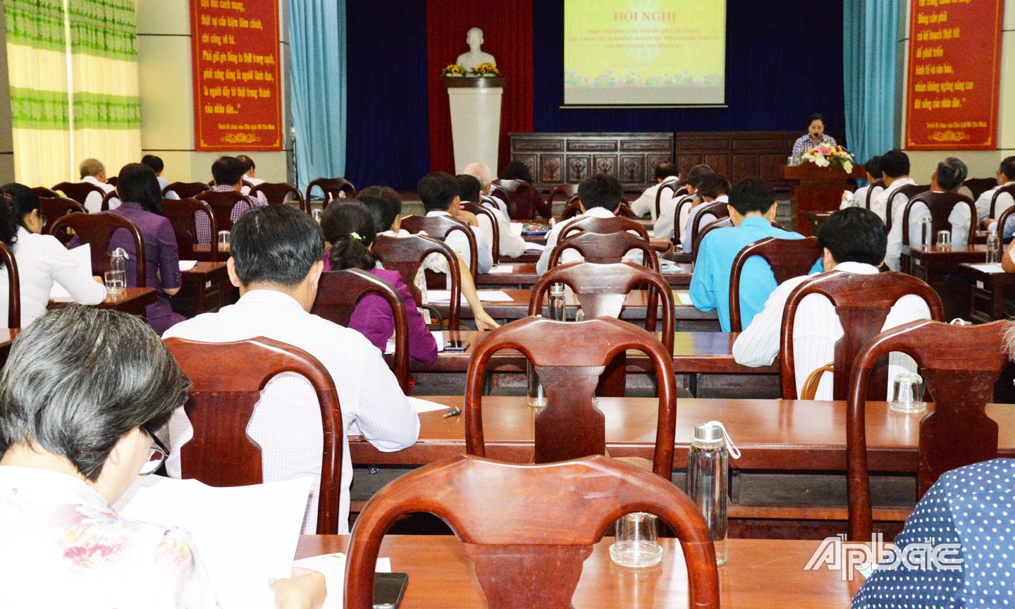 Quang cảnh hội nghị hiệp thương lần 3
