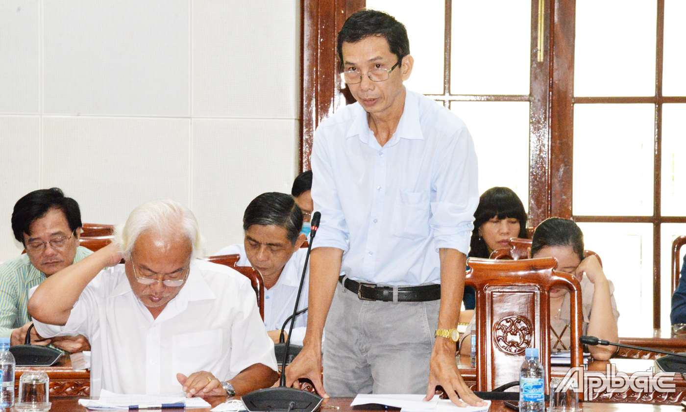 Bác sĩ Chuyên khoa 2 Lê Đăng Ngạn, Phó Giám đốc CDC Tiền Giang cảnh báo những nguy cơ truyền nhiệm dịch Covid-19 từ người nhập cảnh trái phép 