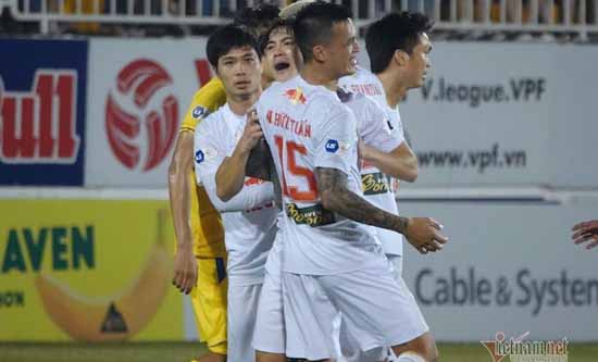 HAGL đang bay cao trên bảng xếp hạng V-League 2021. Ảnh: Vietnamnet.vn