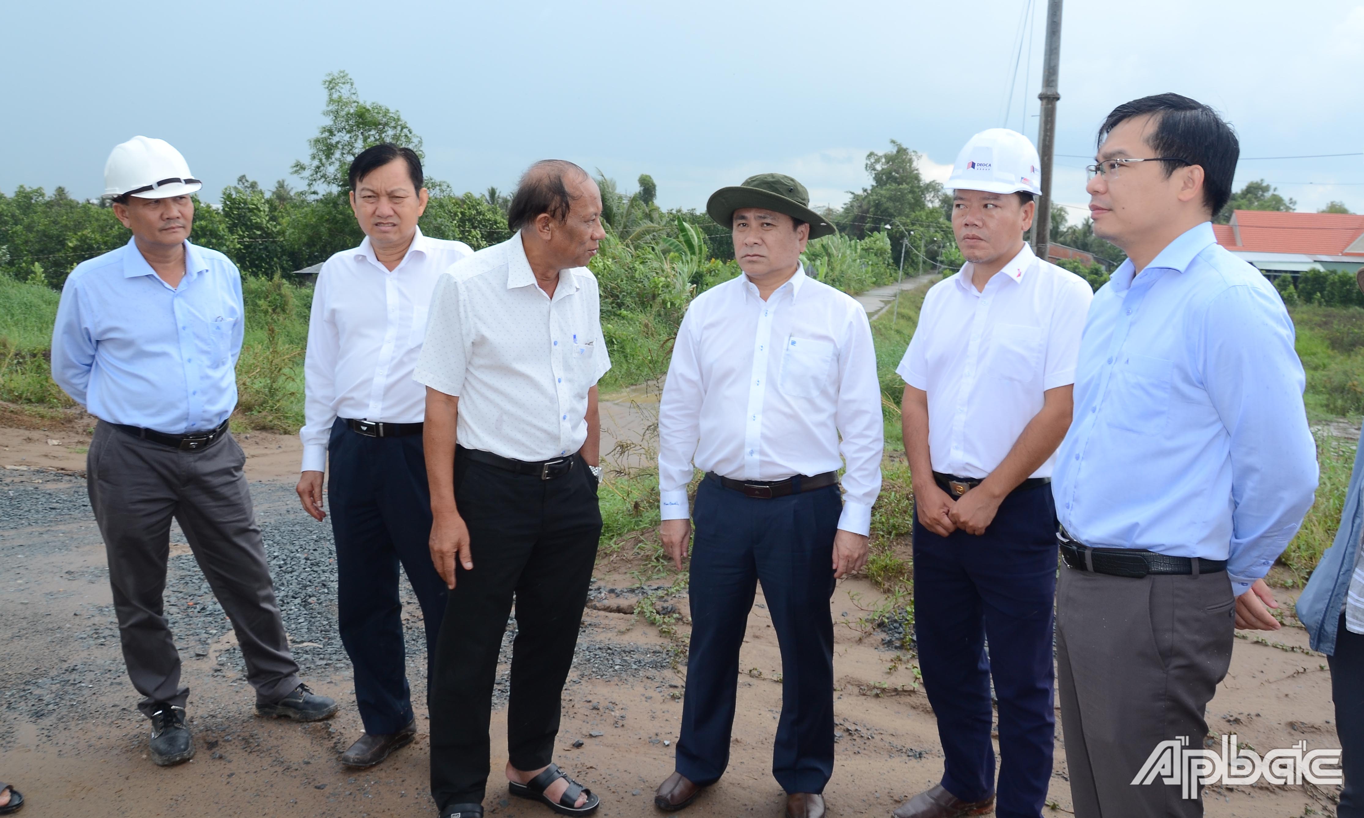 Đồng chí Trần Văn Dũng kiểm tra thực tế tại gói thầu XL13.