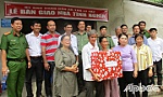 Trao nhà tình nghĩa cho ông Lê Văn Bảy